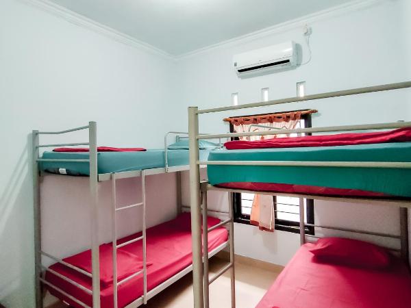 Guesthouse Jogja Osvil : photo 2 de la chambre maison 5 chambres