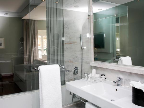 Pousada de Lisboa - Small Luxury Hotels Of The World : photo 2 de la chambre chambre premium avec lit king-size