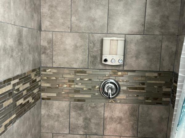 Downtown Suite - Close to Topgolf, Horseshoe Casino, UM Baltimore : photo 3 de la chambre studio double deluxe