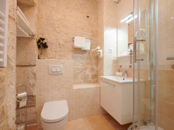 Palace Central Square : photo 9 de la chambre chambre lit king-size supérieure