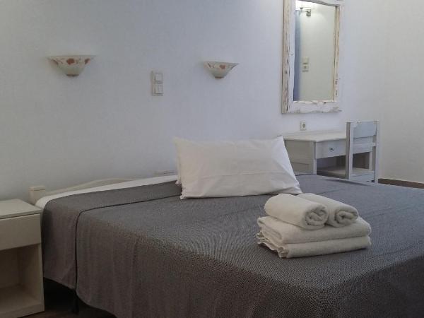 Blue Sky Summer : photo 2 de la chambre studio Économique avec balcon - demi sous-sol