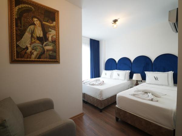 Hotel Vera : photo 6 de la chambre chambre triple deluxe