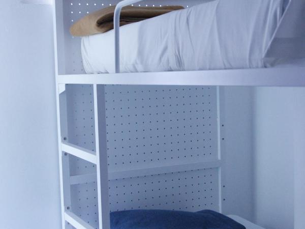 Feel Hostels Soho Malaga : photo 2 de la chambre lit dans dortoir mixte de 4 lits