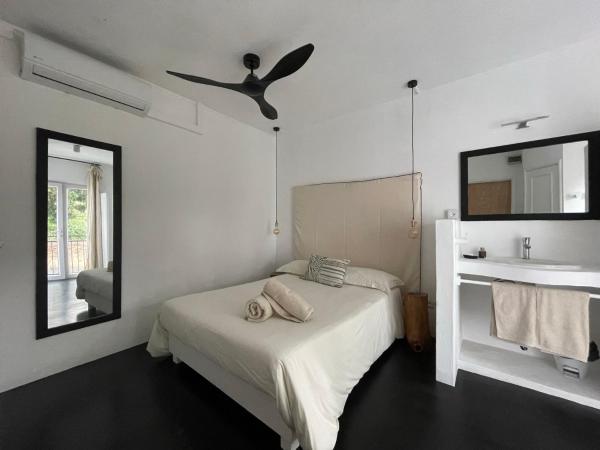 Sous le Badamier Cosy Guest House : photo 2 de la chambre chambre double standard