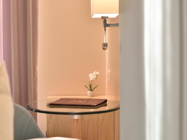 Hotel Tettola : photo 4 de la chambre chambre double avec vue sur la mer - rez-de-chaussée