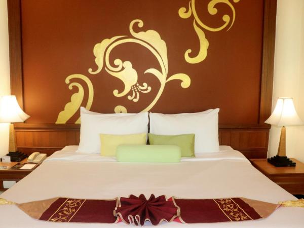 Seaview Resort Khao Lak - SHA Plus : photo 8 de la chambre villa deluxe avec piscine 