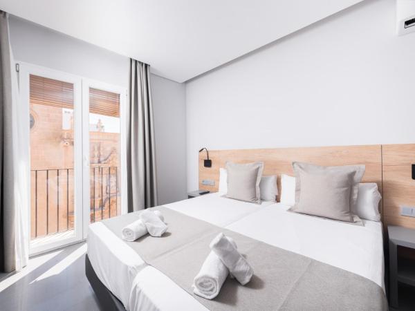 Hotel La Milagrosa : photo 10 de la chambre chambre double ou lits jumeaux supérieure