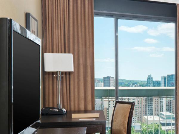 Chelsea Hotel Toronto : photo 4 de la chambre chambre deluxe avec 2 lits doubles