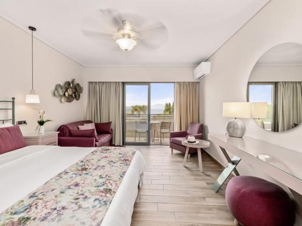 Akti Taygetos - Conference Resort : photo 1 de la chambre bungalow triple supérieur - vue sur mer