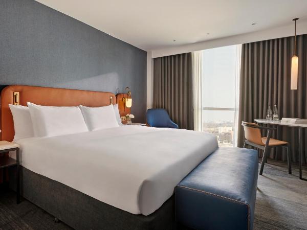 Hyatt Regency London Stratford : photo 2 de la chambre chambre lit king-size - vue sur cherry park