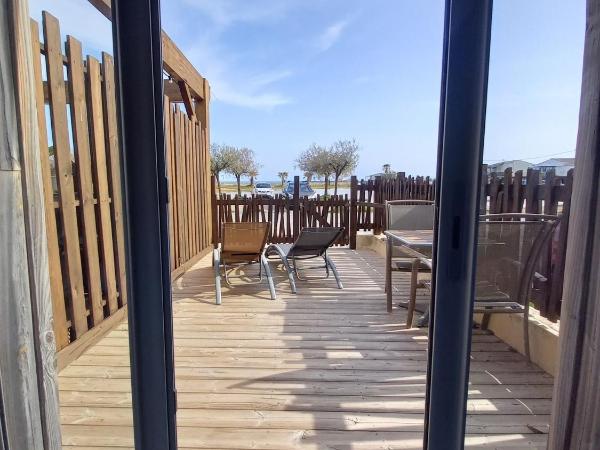 Sunrise Beach Hotel : photo 1 de la chambre chambre lit king-size - accessible aux personnes à mobilité réduite