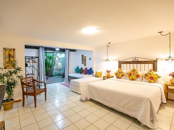 Pousada Casa do Catavento : photo 7 de la chambre chambre double supérieure avec balcon