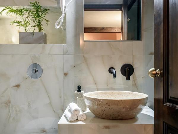 Porto Del Colombo Traditional Boutique Hotel : photo 4 de la chambre chambre double - vue sur mer