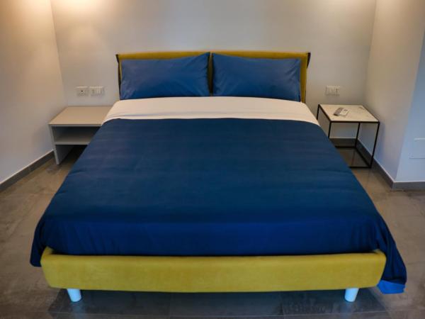 WeRooms : photo 3 de la chambre chambre triple avec balcon