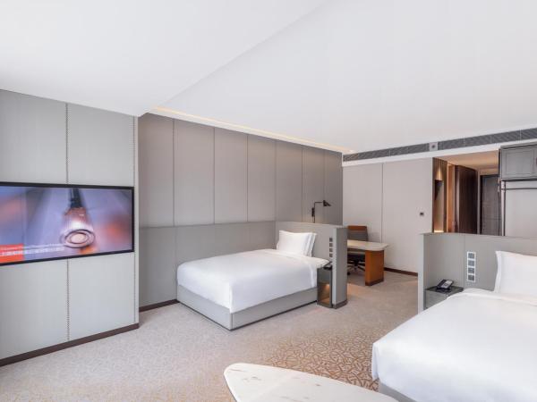 Crowne Plaza Qingdao Jinshui, an IHG Hotel : photo 1 de la chambre standard twin room - lounge access