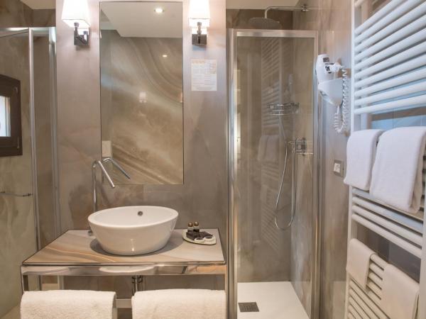 Hotel Paganelli : photo 2 de la chambre chambre double de charme - vue sur rue