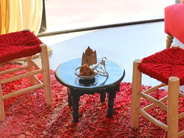 DAR NOUJOUM : photo 6 de la chambre chambre double deluxe avec douche