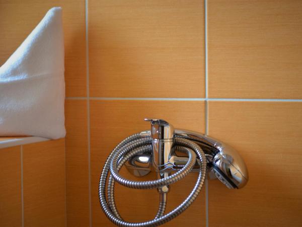 Pension Vyhlídka : photo 9 de la chambre chambre double deluxe avec vue sur château