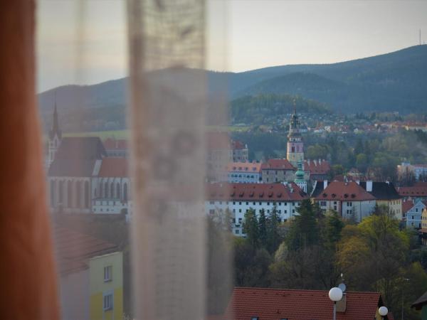 Pension Vyhlídka : photo 4 de la chambre chambre double deluxe avec vue sur château