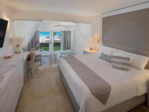 Le Blanc Spa Resort Cancun Adults Only All-Inclusive : photo 9 de la chambre royal deluxe walk out suite
