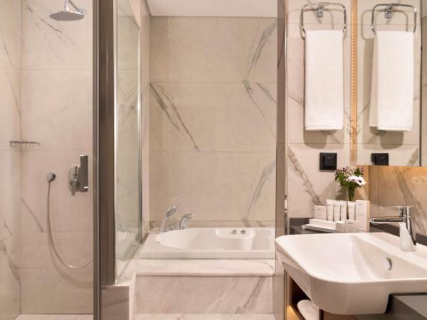 Royan Hotel Hagia Sophia, a member of Radisson Individuals : photo 4 de la chambre suite avec jacuzzi - vue sur mer