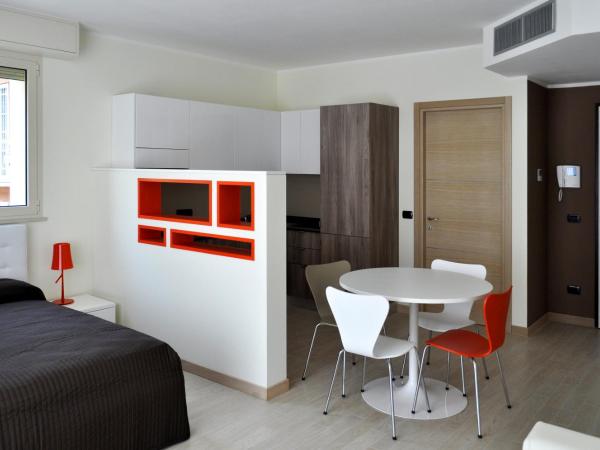 BB Hotels Aparthotel Bicocca : photo 1 de la chambre studio