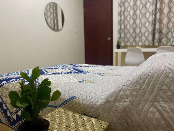 CASA CEMPOAL : photo 6 de la chambre chambre double avec salle de bains commune