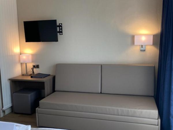 Hotel Europa : photo 6 de la chambre chambre triple familiale - vue sur jardin (2 adultes + 1 enfant) 