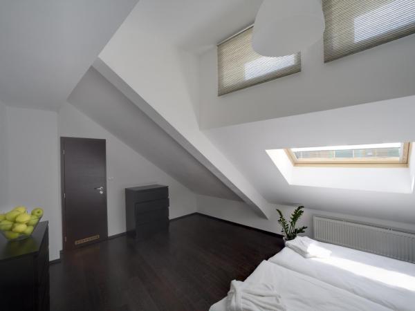 1.Republic Hotel : photo 2 de la chambre appartement 3 chambres - mansardé