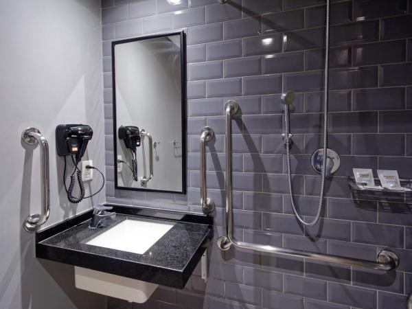 Golden Tower Express Berrini by Fênix Hotéis : photo 4 de la chambre chambre double - accessible aux personnes à mobilité réduite