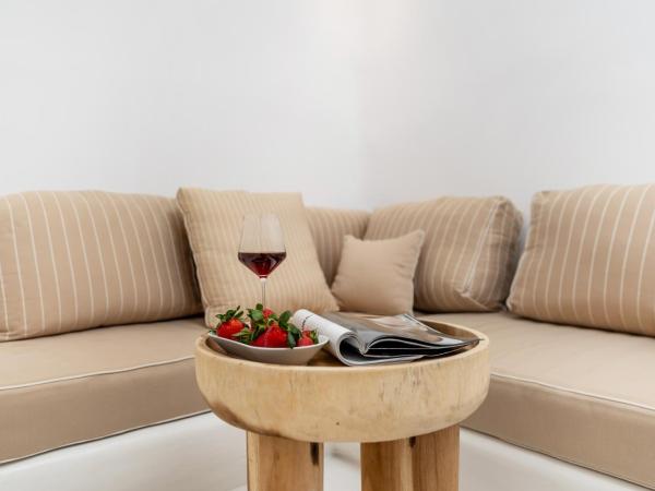 Krina Mare Boutique Hotel : photo 6 de la chambre suite avec balcon