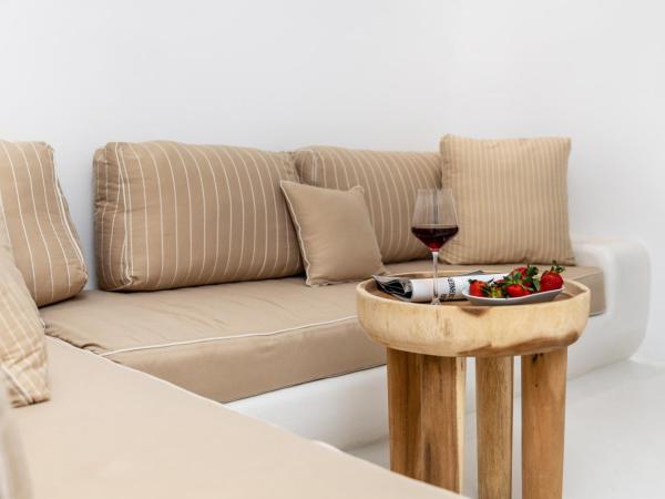 Krina Mare Boutique Hotel : photo 10 de la chambre suite avec balcon