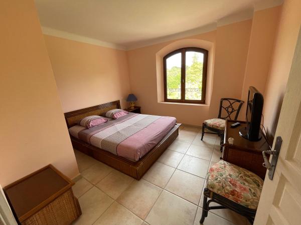 BASTIDE DU DEFENDS : photo 2 de la chambre suite 2 chambres