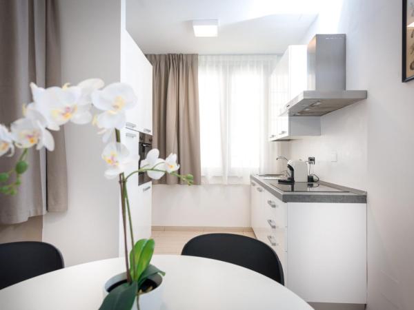 TURINHOMETOWN Residence Apartments : photo 7 de la chambre appartement standard