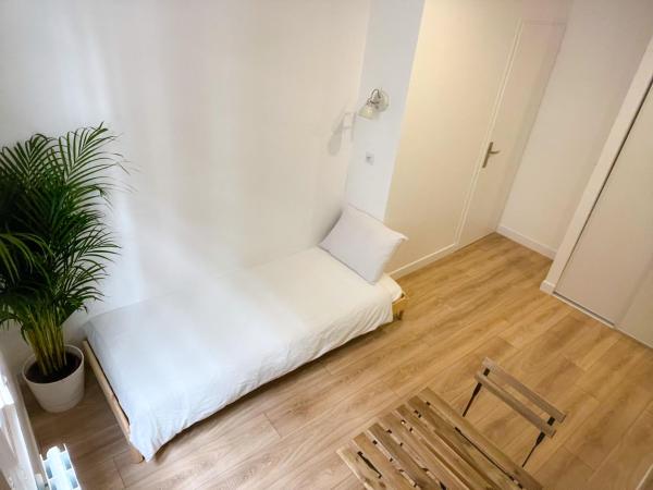 Maison d'hôtes City Break MIRADOUR : photo 9 de la chambre chambre triple