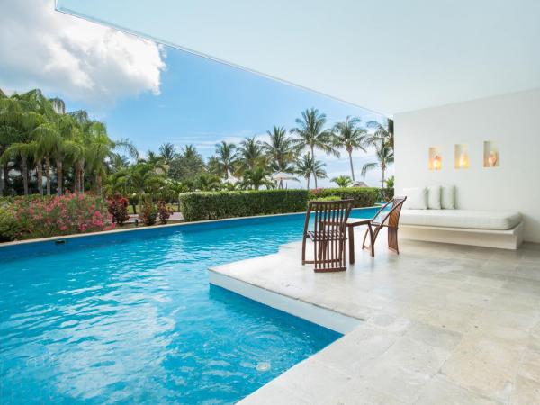 Secrets Aura Cozumel - Adults Only : photo 1 de la chambre suite junior club preferred avec accès direct à la piscine - vue sur océan