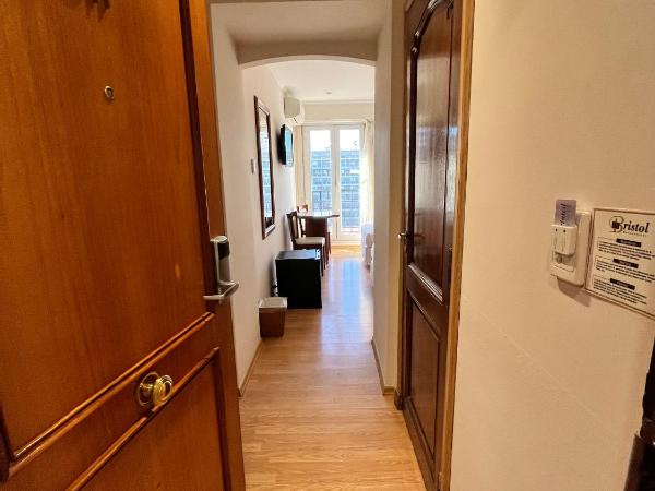 Bristol Hotel : photo 1 de la chambre habitaciÓn estandar - 2 camas individuales - vista ciudad