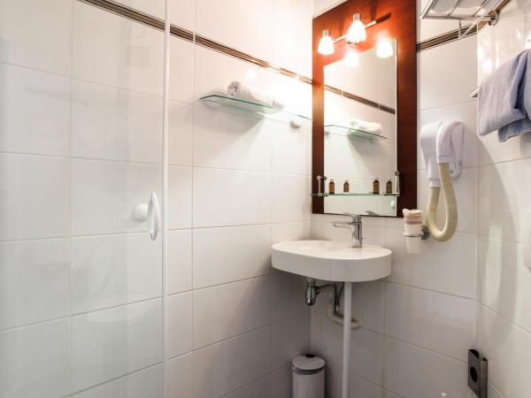 Hotel SPA Plage St Jean : photo 10 de la chambre chambre double avec balcon