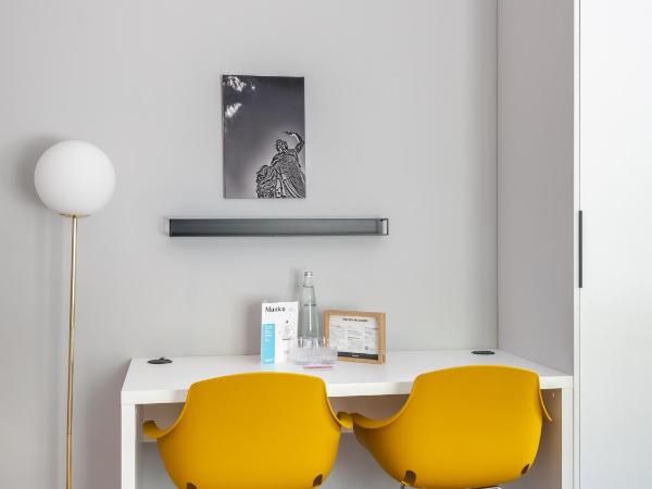 numa I Munico Apartments : photo 4 de la chambre large studio with kitchenette