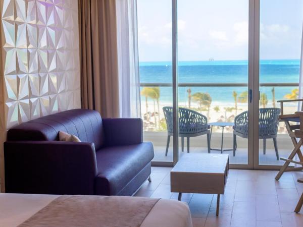 Planet Hollywood Cancun, An Autograph Collection All-Inclusive Resort : photo 7 de la chambre suite junior - vue sur océan