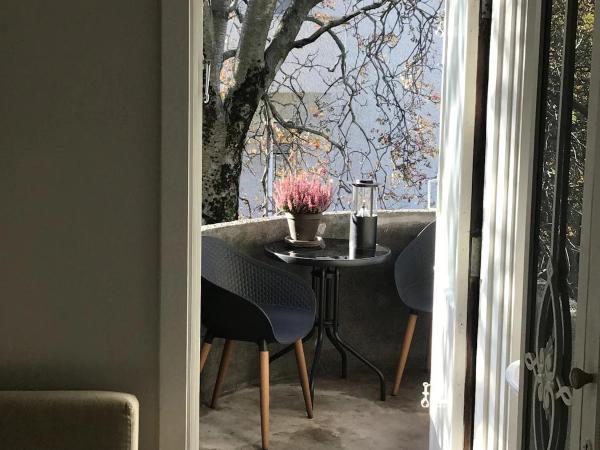 Snorri's Guesthouse : photo 4 de la chambre chambre double avec balcon