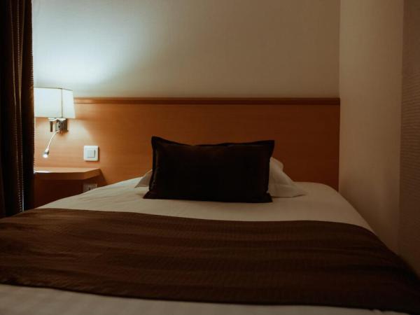 Hôtel le Grillon : photo 3 de la chambre chambre lits jumeaux