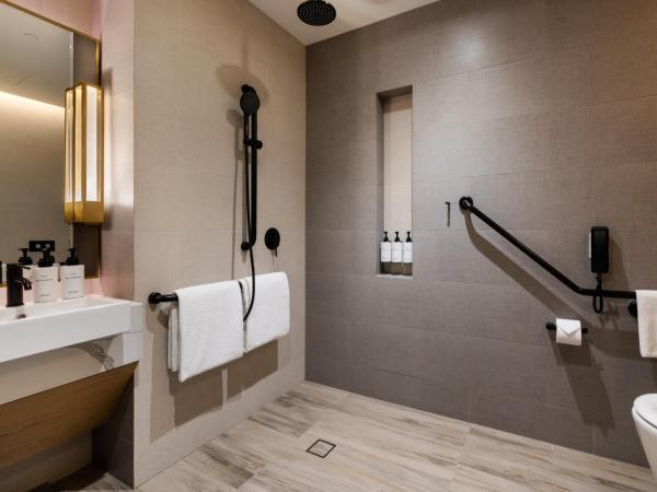 InterContinental Perth City Centre, an IHG Hotel : photo 3 de la chambre chambre lit king-size premium pour personnes à mobilité réduite - vue sur ville