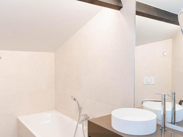 Golden Tree Hotel : photo 4 de la chambre chambre quadruple