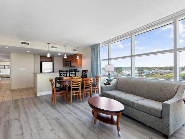 Sandy Beach Resort : photo 7 de la chambre suite 2 chambres standard - vue partielle