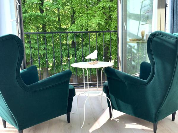 Villa Astoria : photo 9 de la chambre chambre double - vue sur jardin