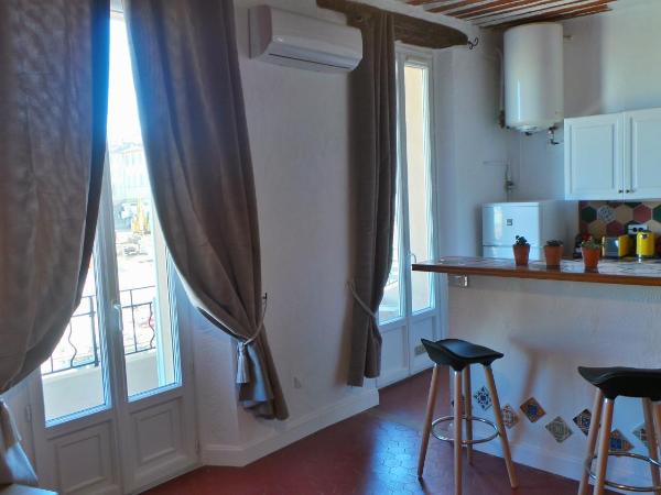 Hotel Relais Du Postillon : photo 3 de la chambre appartement avec balcon