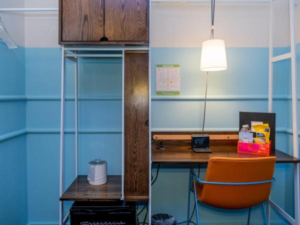 The Russell : photo 5 de la chambre room 2:2 - interior king