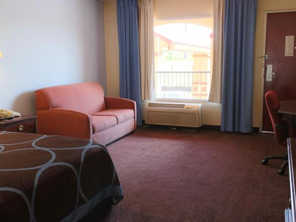 Super 8 by Wyndham College Park/Atlanta Airport West : photo 4 de la chambre chambre lit king-size - non-fumeurs
