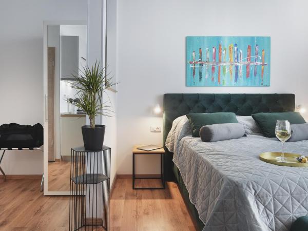 Emi Luxury Apartments : photo 4 de la chambre studio standard